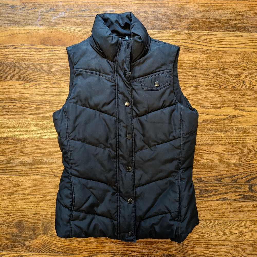 Banana Republic Fleece Lined Puffer Vest